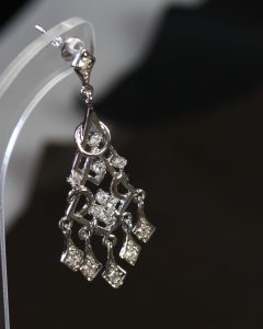 Grand chandelier earrings